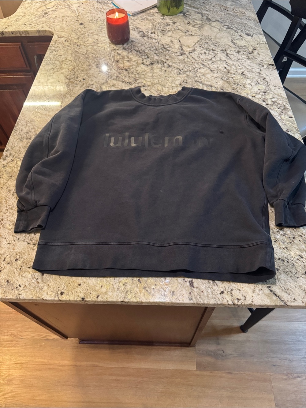 lululemon athletica Men’s Black Crewneck Sweatshirt